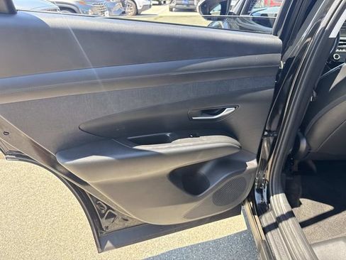 Certified 2025 Hyundai Tucson SEL AWD/4WD image 16
