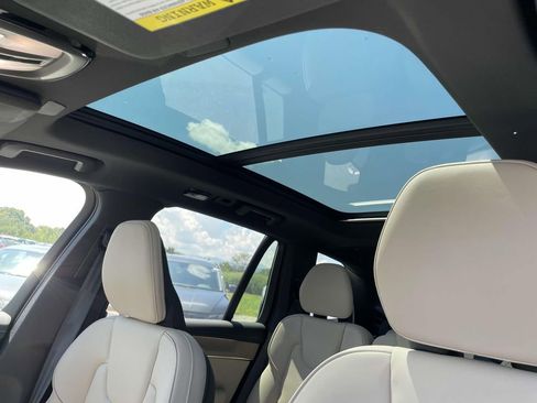 New 2026 Volvo XC90 B6 Plus w/ Protection Package Premier image 11