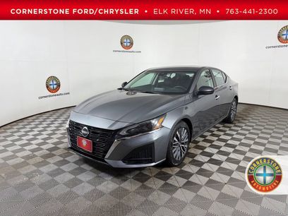 Used 2025 Nissan Altima 2.5 SV