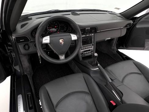 Used 2006 Porsche 911 Carrera 4 AWD/4WD image 21