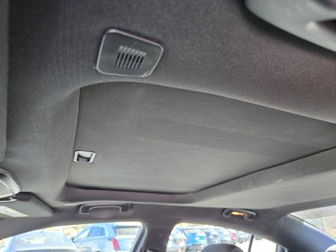 Used 2017 Dodge Charger SXT w/ Rallye Group image 17