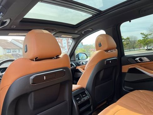 Used 2024 BMW X5 xDrive40i w/ Executive Package image 27