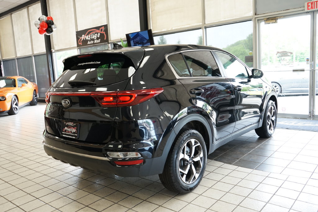 Used 2020 Kia Sportage LX AWD/4WD image 17