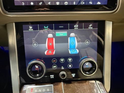 Used 2018 Land Rover Range Rover Long Wheelbase Supercharged image 38