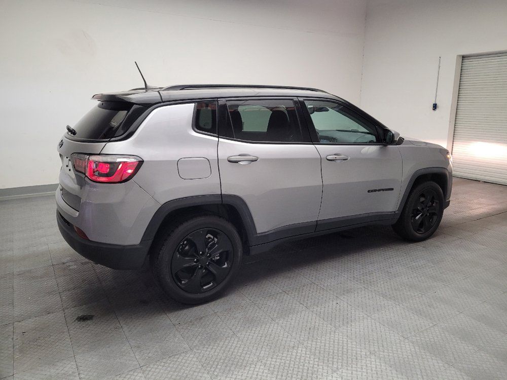 Used 2018 Jeep Compass Latitude w/ Popular Equipment Group FWD image 10