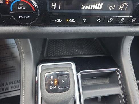 Certified 2023 Nissan Pathfinder SL w/ Black Appearance Package image 31