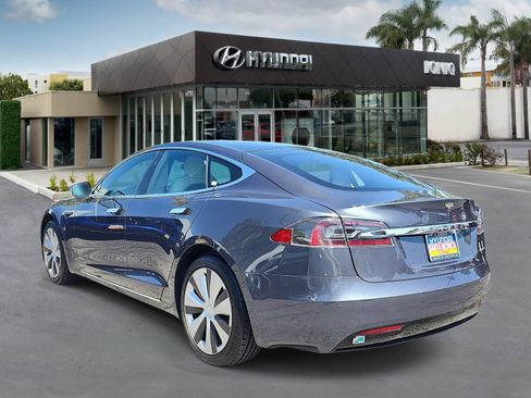 Used 2020 Tesla Model S Long Range Plus AWD/4WD image 5