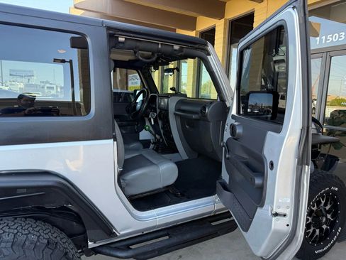 Used 2009 Jeep Wrangler X image 25