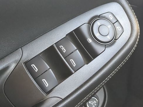 Used 2023 Buick Encore GX Select image 24