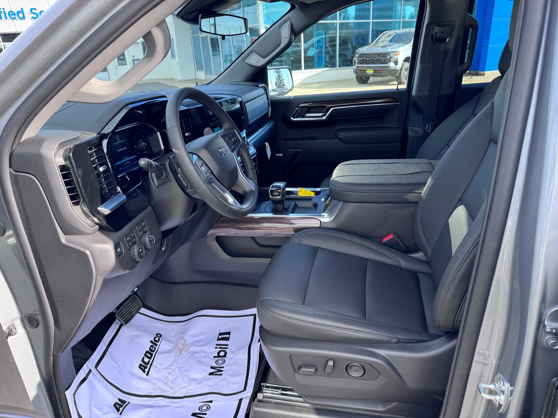 New 2026 Chevrolet Silverado 1500 RST w/ RST All Star Premium Package AWD/4WD image 10