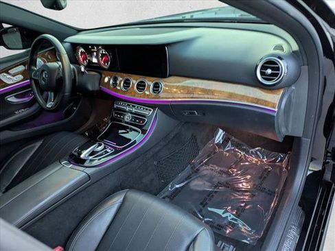 Used 2017 Mercedes-Benz E 300 image 21