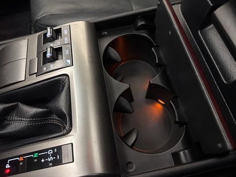 Used 2016 Lexus GX 460 image 37