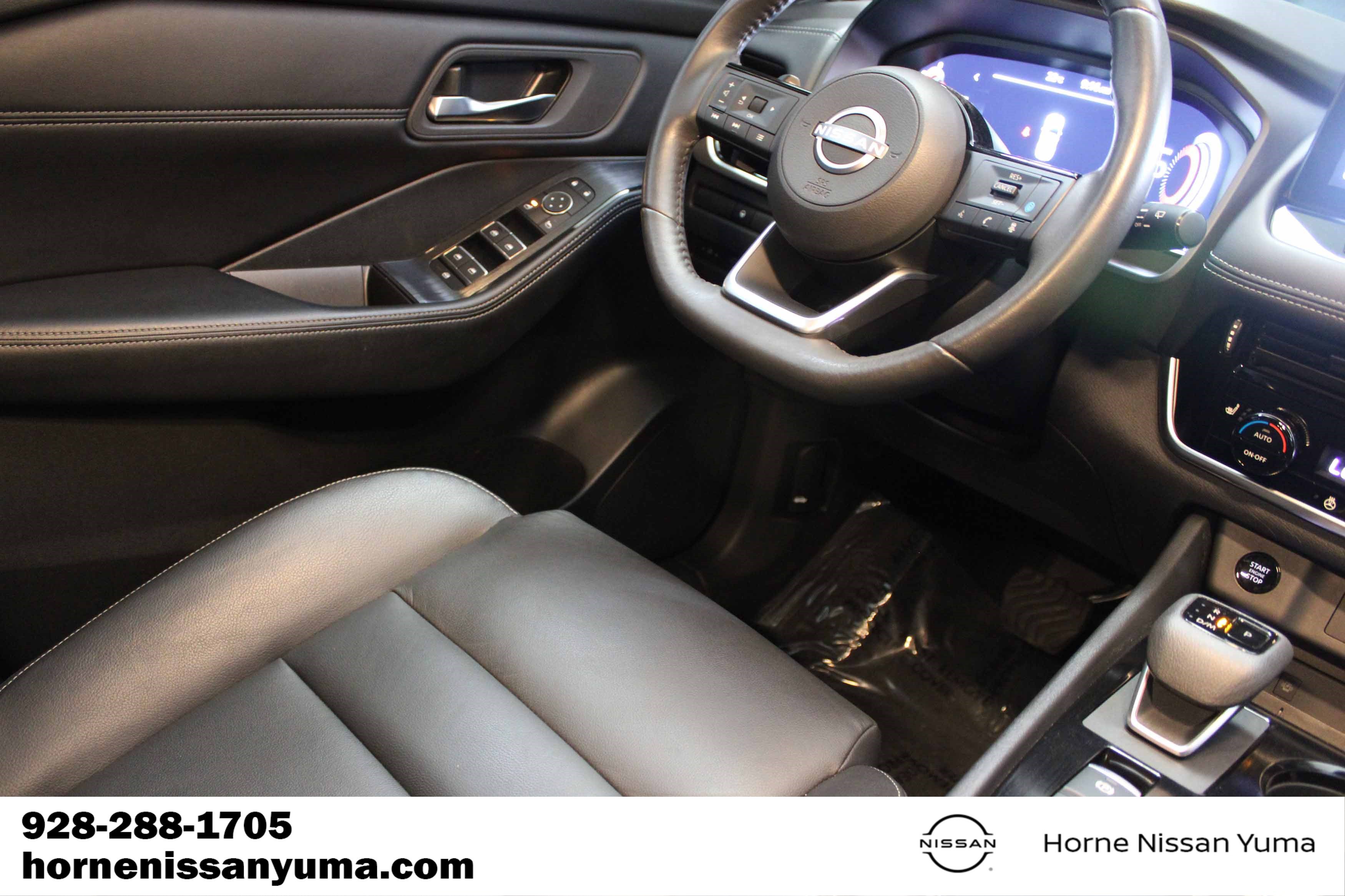 Certified 2024 Nissan Rogue SL FWD image 10