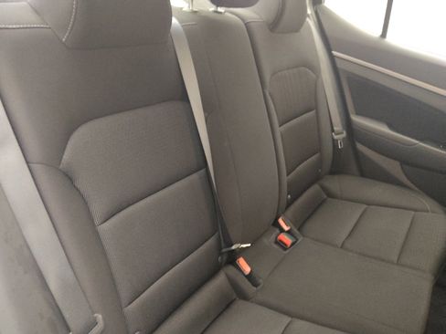 Used 2018 Hyundai Elantra SEL FWD image 19