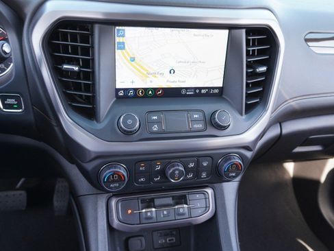 Used 2022 GMC Acadia AT4 w/ Technology Package image 16