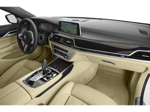 Used 2019 BMW M760i xDrive w/ Luxury Rear Seating Package AWD/4WD image 19