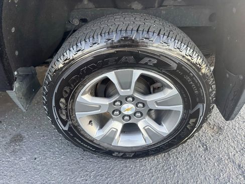 Used 2015 Chevrolet Colorado Z71 image 45