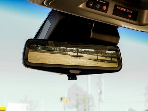 Used 2018 Cadillac Escalade Luxury image 23