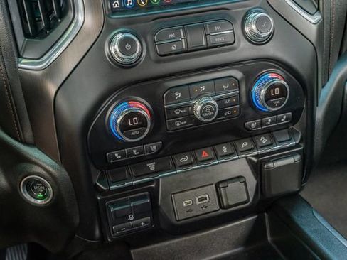 Used 2021 GMC Sierra 2500 AT4 AWD/4WD image 29