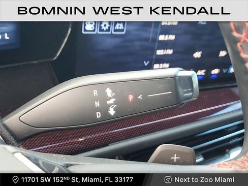 Used 2024 Chevrolet Traverse RS image 30