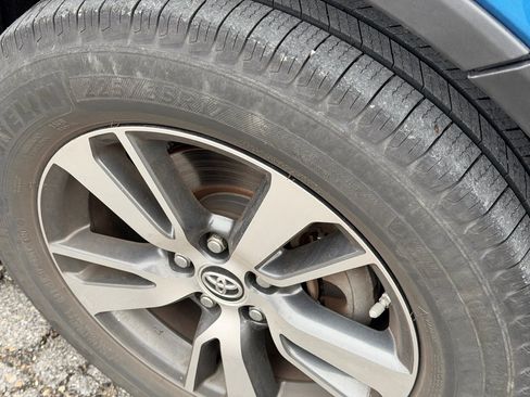 Used 2018 Toyota RAV4 XLE image 34