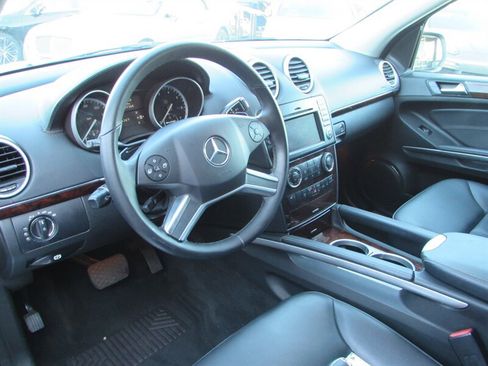 Used 2010 Mercedes-Benz GL 450 4MATIC image 10
