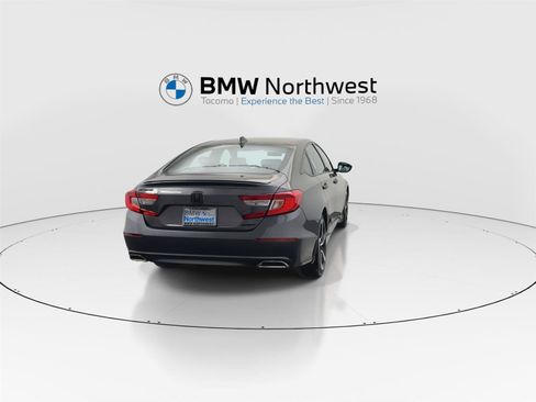 Used 2020 Honda Accord Sport image 2