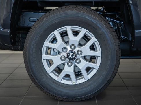 New 2026 Toyota Tacoma SR5 AWD/4WD image 17