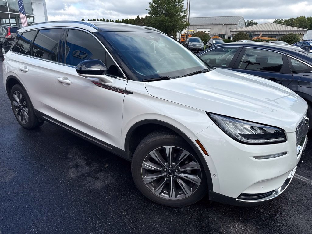 Used 2020 Lincoln Corsair Reserve w/ Equipment Group 201A AWD/4WD image 2