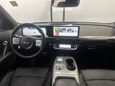Used 2024 Genesis GV60 RWD image 24