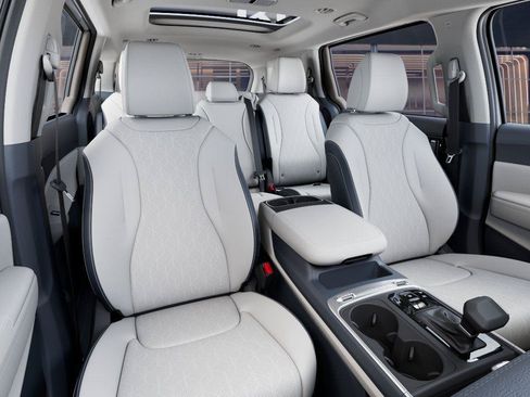 New 2026 Kia Carnival SX w/ SX Dark Edition Package FWD image 15
