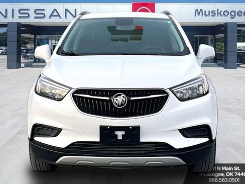 Used 2022 Buick Encore Preferred w/ Safety Package image 2