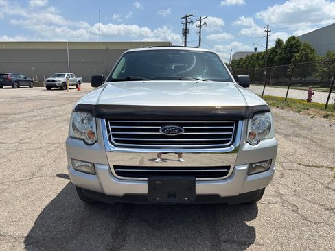 Used 2009 Ford Explorer XLT AWD/4WD image 8