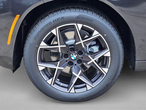 Certified 2026 BMW X3 xDrive30i w/ M Sport Package AWD/4WD image 18