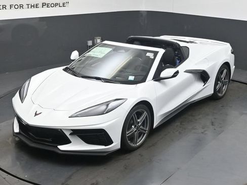 New 2027 Chevrolet Corvette Stingray Coupe w/ 2LT RWD image 27