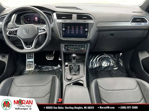 Used 2022 Volkswagen Tiguan SEL R-Line AWD/4WD image 16