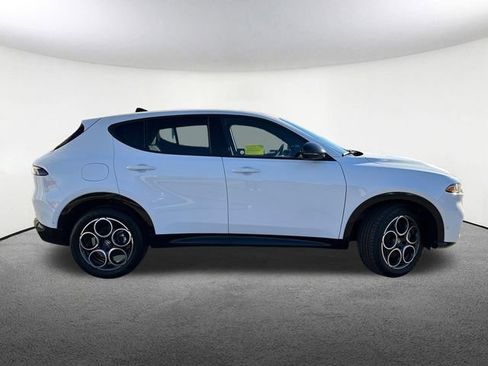Used 2025 Alfa Romeo Tonale w/ Active Assist Package AWD/4WD image 13