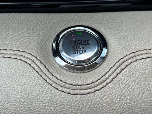 Used 2024 Lincoln Navigator Reserve AWD/4WD image 32