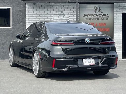 Used 2025 BMW 740i RWD image 13