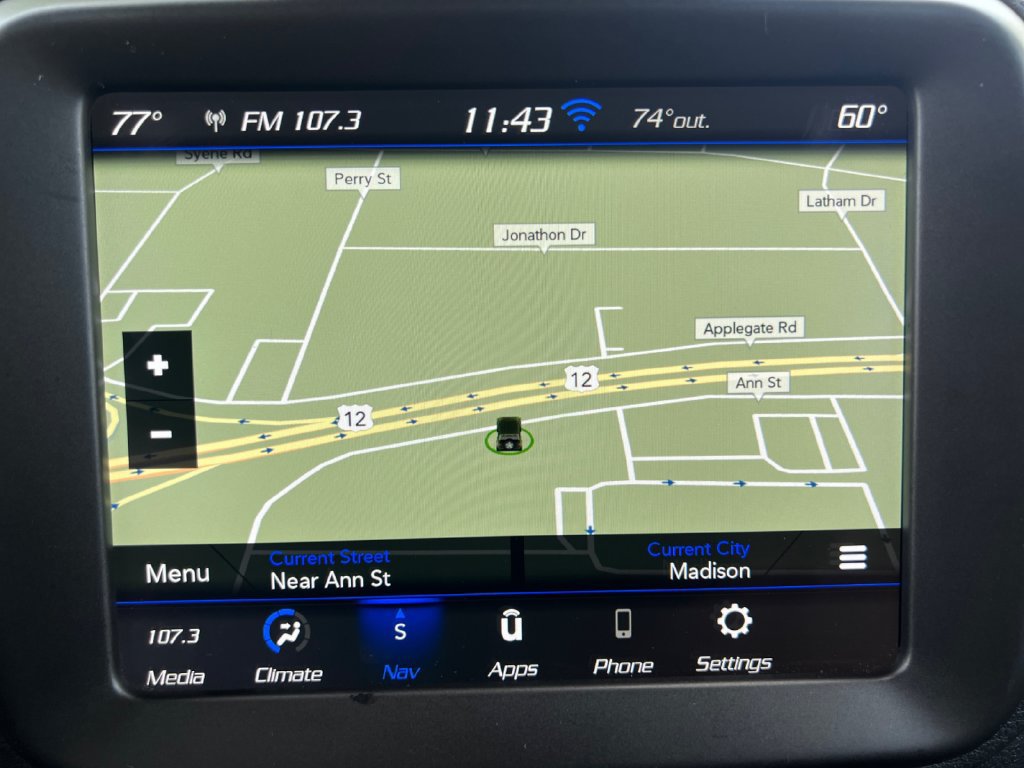 Used 2023 Jeep Renegade Latitude AWD/4WD image 24