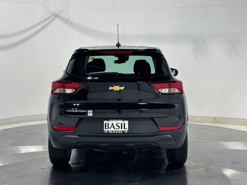 Used 2024 Chevrolet TrailBlazer LS FWD image 12