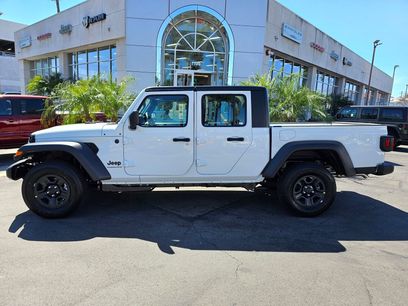 New 2026 Jeep Gladiator Sport