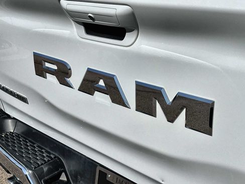Used 2025 RAM 1500 Laramie AWD/4WD image 16