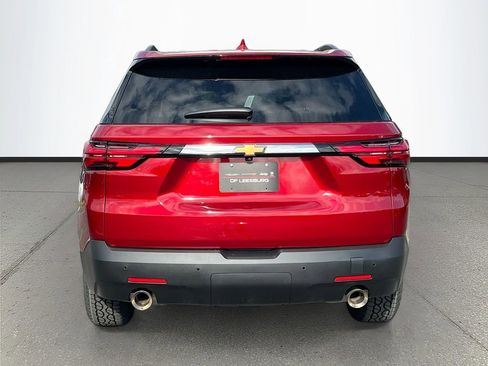Used 2023 Chevrolet Traverse LT image 6