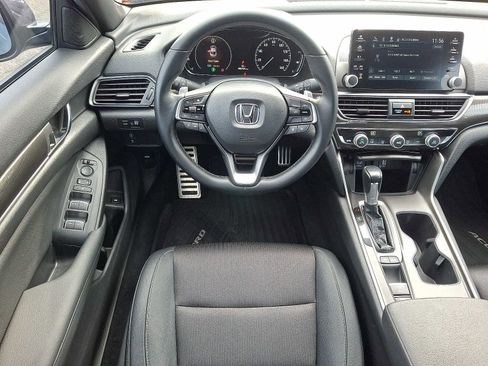 Used 2019 Honda Accord Sport image 11