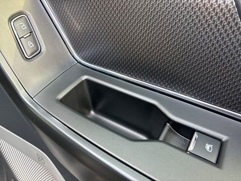 Used 2025 Ford F150 Raptor image 30