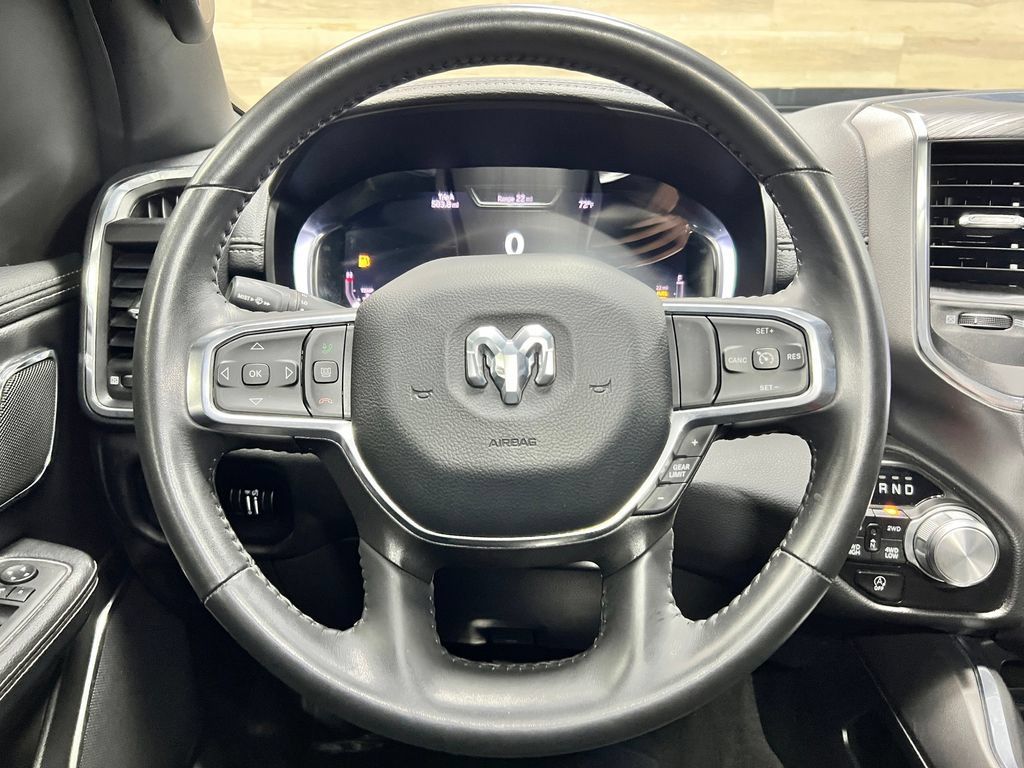 Used 2024 RAM 1500 Laramie AWD/4WD image 4