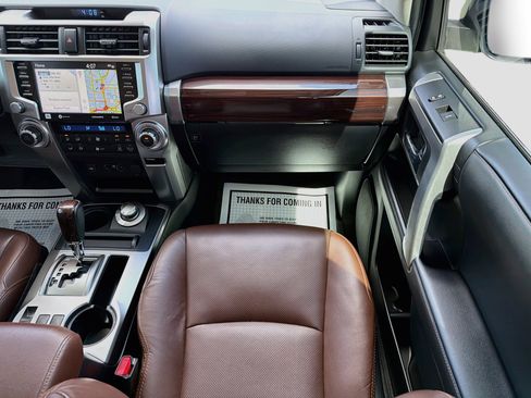 Used 2022 Toyota 4Runner Limited AWD/4WD image 17