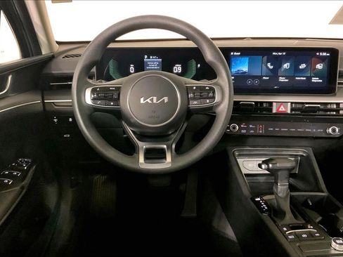 Certified 2025 Kia K5 LXS FWD image 5