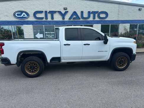 Used 2023 Chevrolet Silverado 2500 W/T w/ WT Convenience Package RWD image 3